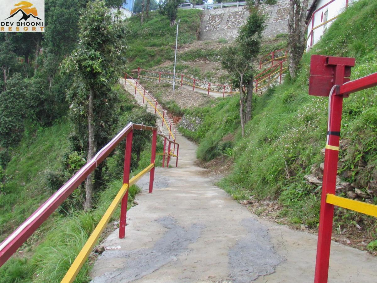 Dev Bhoomi Resort Kanatal Dış mekan fotoğraf